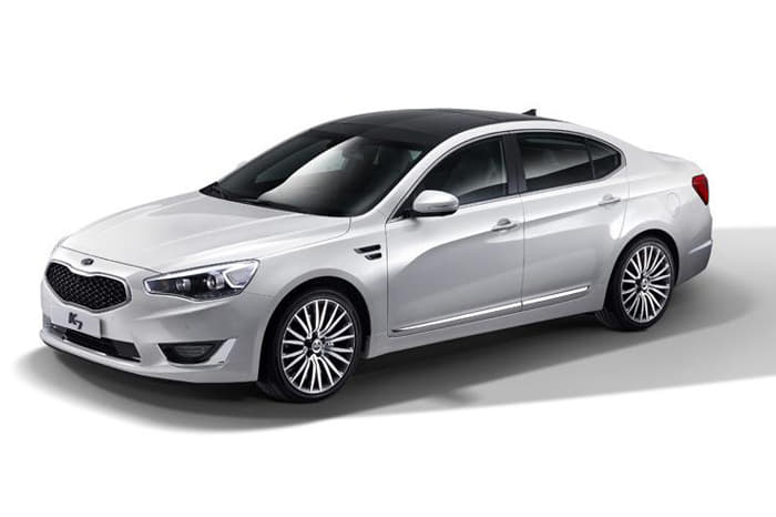 Kia brought its all-new K7 saloon at the Detroit Show. 